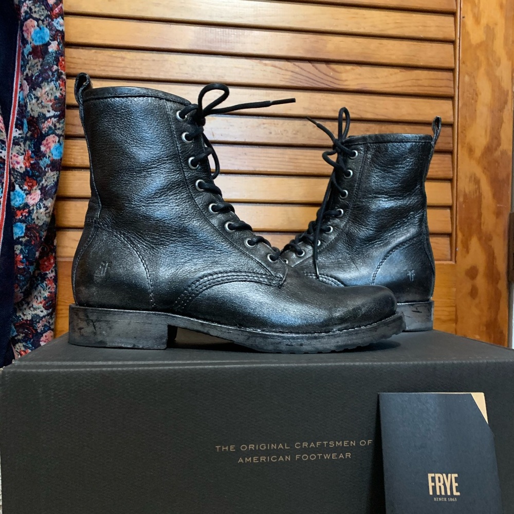 Frye Veronica Combat Boot in Black/silver